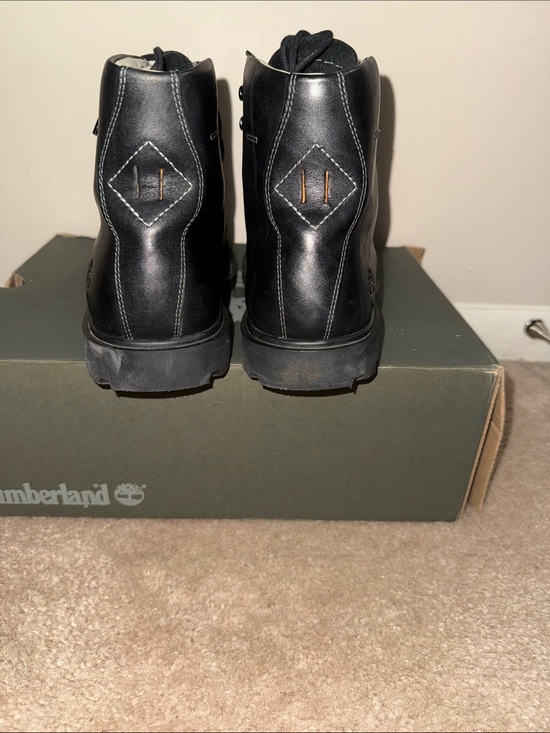 Men’s Timberland Boots (Black)
BELANGER EK•
6 IN WATERPROOF
BLACK FULL GRAIN Siz